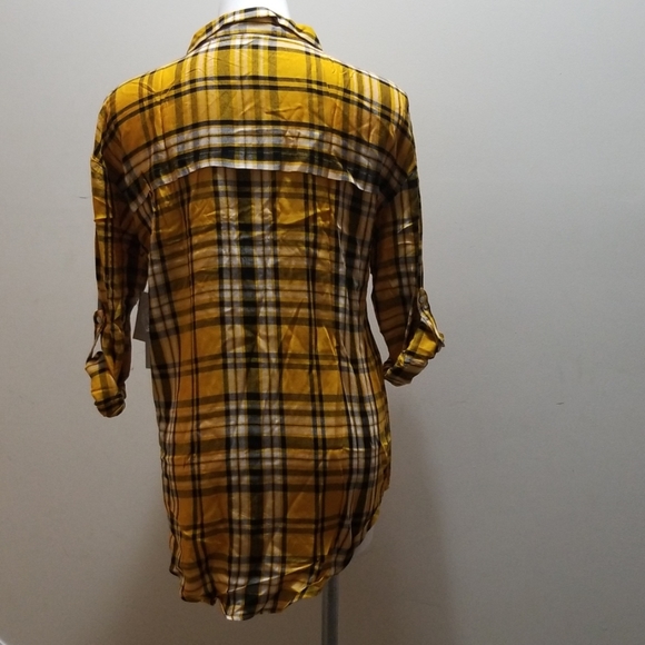 NWT! DESIGN LAB PLAID BUTTON DOWN HIGH-LOW SHIRT - Picture 4 of 6